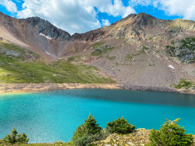 10 Gorgeous Teal Lakes in the U.S.